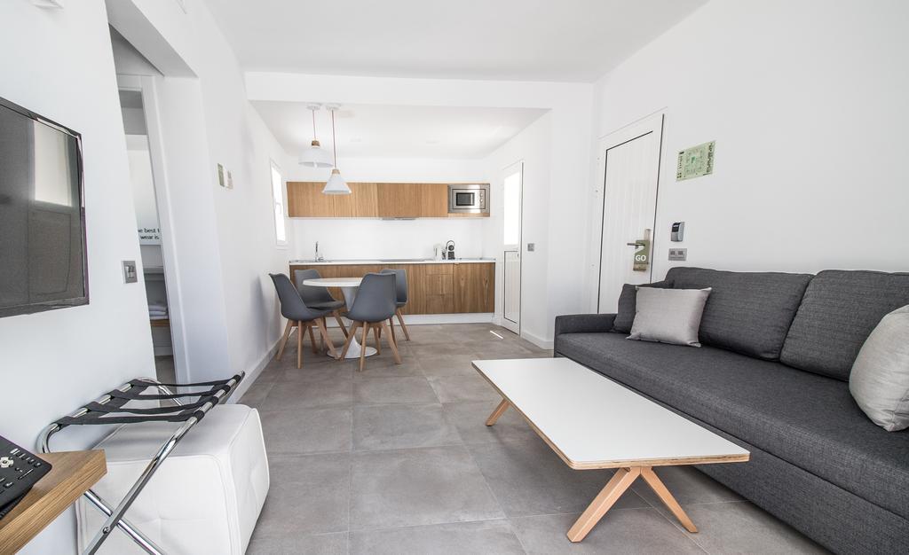 Guinate Club Apartamentos ปูแอร์โตเดลคาร์เมน ภายนอก รูปภาพ